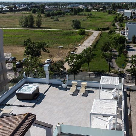 Hotel Eraclea Lido di Jesolo Exterior photo